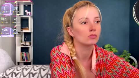 Snapshot of super_peach_stream chatting on 09-19-25, 12:17 ANNApvt open full info in bio online show from 09-19-25, 12:17