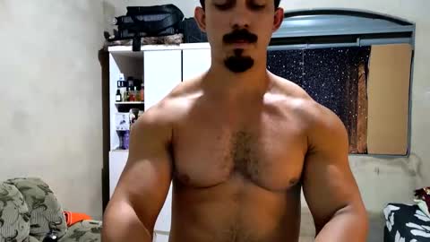 Snapshot of superbigmr chatting on 04-01-26, 04:02 james online show from 04-01-26, 04:02