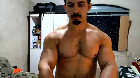 Snapshot of superbigmr chatting on 06-13-26, 07:23 james online show from 06-13-26, 07:23