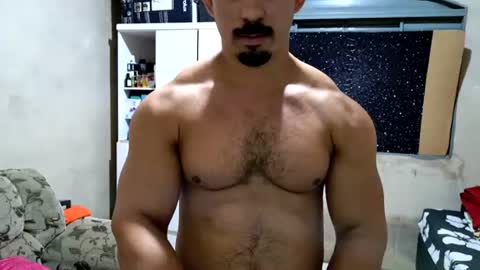 Snapshot of superbigmr chatting on 06-19-26, 11:19 james online show from 06-19-26, 11:19