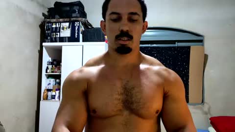 Snapshot of superbigmr chatting on 07-07-26, 05:21 james online show from 07-07-26, 05:21