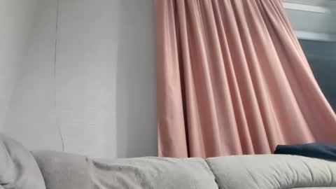 Annie online show from 12-25-24, 04:22