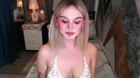 CARMINA online show from 06-19-26, 03:00