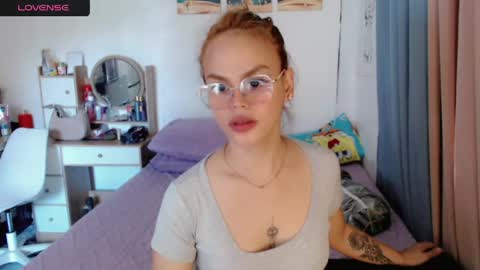 Im val online show from 06-08-26, 01:09