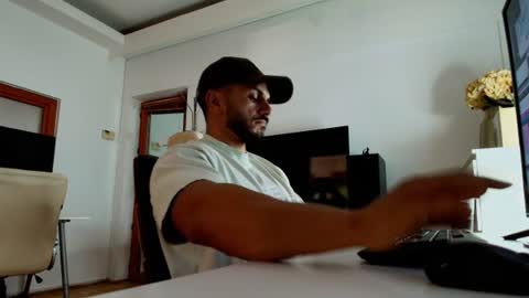 Snapshot of supermanboyxxl chatting on 07-15-26, 05:23 supermanboyxxl online show from 07-15-26, 05:23