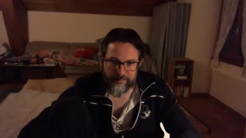 supersquirrel81 online show from 10-18-25, 04:59