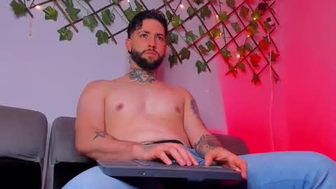 supreme_alpha_ online show from 01-08-26, 03:31