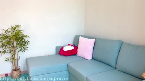 Snapshot of supremeraven chatting on 01-13-25, 07:00 Raven - Ravie online show from 01-13-25, 07:00