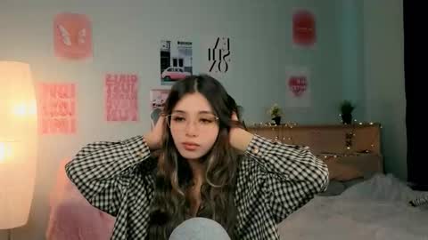 Sara online show from 03-22-26, 01:47