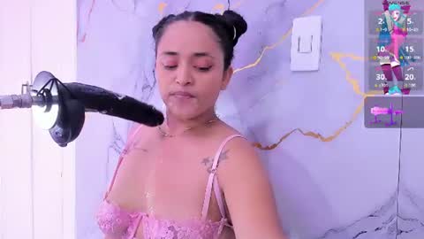 Snapshot of susan_bigass chatting on 06-09-26, 11:44 Susan online show from 06-09-26, 11:44