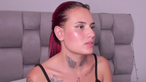 Snapshot of susan_sweet7 chatting on 02-05-25, 02:40 Susan online show from 02-05-25, 02:40