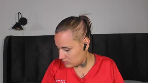 Snapshot of susan_sweet7 chatting on 05-03-26, 03:07 Susan online show from 05-03-26, 03:07