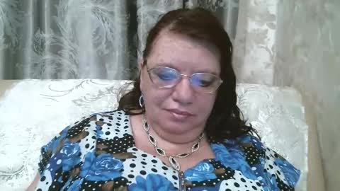 Snapshot of susanaahsun chatting on 05-19-26, 11:27 SusanaAhSun online show from 05-19-26, 11:27
