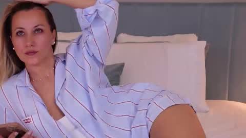 SusanJewel online show from 09-25-25, 06:50