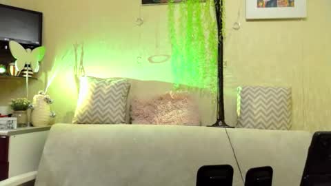 SusiexNoreen online show from 03-22-26, 04:05