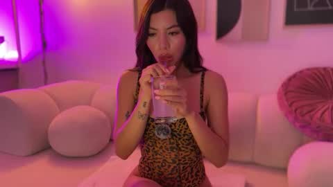  Susy  online show from 05-27-26, 11:46
