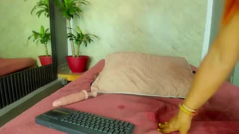 sussanmilf  online show from 02-21-25, 05:20