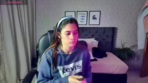   online show from 01-04-25, 12:27