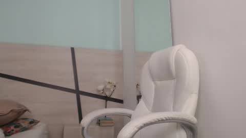 sussy leon online show from 01-18-25, 06:32