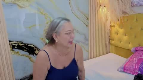 Snapshot of sussy_perez_ chatting on 05-18-26, 04:18 Sussy online show from 05-18-26, 04:18