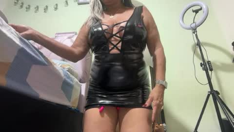 Snapshot of sussy_perez_ chatting on 06-30-26, 07:20 Sussy online show from 06-30-26, 07:20