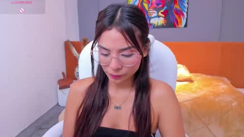 sussy_sweet4u online show from 02-25-25, 04:00