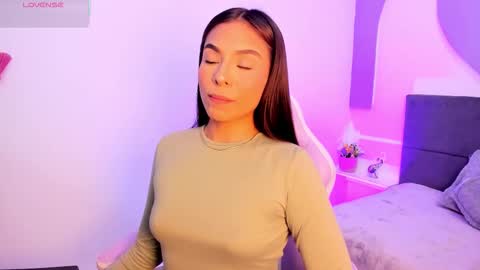 sussy_sweet4u online show from 11-09-25, 10:46