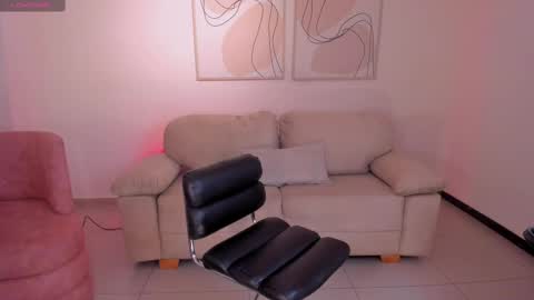 Sussy Bell online show from 09-30-25, 09:09