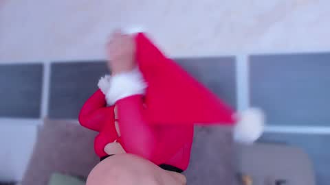 Susan  online show from 12-07-24, 03:58