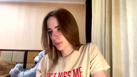 Snapshot of suzannetigerino chatting on 07-07-26, 07:23 Emila online show from 07-07-26, 07:23