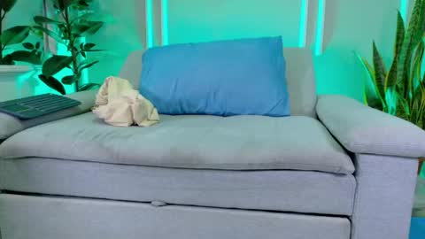 Suzy online show from 04-22-26, 09:05