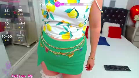 Snapshot of suzzysun chatting on 09-11-25, 03:01 Ana online show from 09-11-25, 03:01
