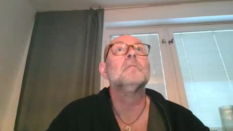 svenskdaddy online show from 12-23-24, 08:11