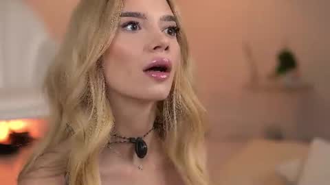 Snapshot of svveetluna chatting on 07-30-26, 03:05 SweetLuna online show from 07-30-26, 03:05