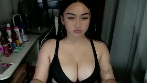 Snapshot of sw33tgirl_moaner chatting on 05-12-26, 02:47 Angelic Baby online show from 05-12-26, 02:47