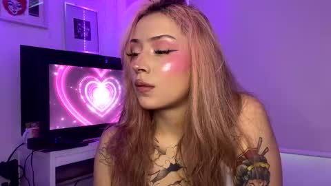 Valeria online show from 04-16-26, 07:47