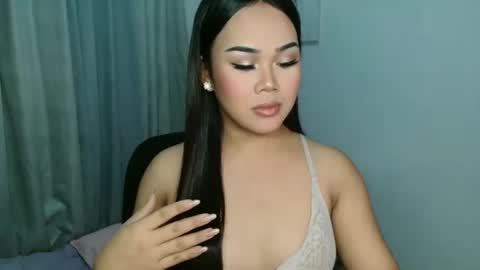 Snapshot of sweet18_jasmine chatting on 01-12-25, 02:19 sweet18_jasmine online show from 01-12-25, 02:19