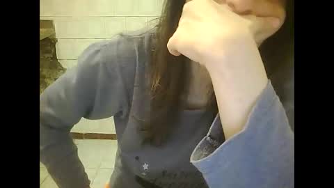 Snapshot of sweet4y0u chatting on 04-23-26, 05:37 sweet4y0u online show from 04-23-26, 05:37