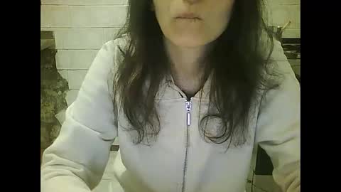 Snapshot of sweet4y0u chatting on 05-08-26, 09:31 sweet4y0u online show from 05-08-26, 09:31