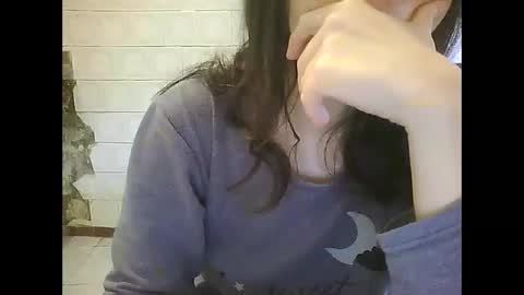 Snapshot of sweet4y0u chatting on 05-17-26, 08:23 sweet4y0u online show from 05-17-26, 08:23