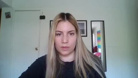 Snapshot of sweet__alana chatting on 10-14-25, 04:41 Sweet alana online show from 10-14-25, 04:41