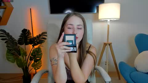 Snapshot of sweet__amily chatting on 09-19-25, 12:17 Sweet  Amily online show from 09-19-25, 12:17