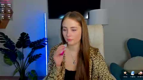 Snapshot of sweet__amily chatting on 10-09-25, 12:47 Sweet  Amily online show from 10-09-25, 12:47
