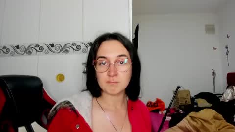 Snapshot of sweet__suck69bitch chatting on 06-17-26, 05:10 sweet__suck69bitch online show from 06-17-26, 05:10