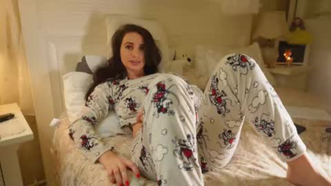 free  online show from 12-14-25, 01:38