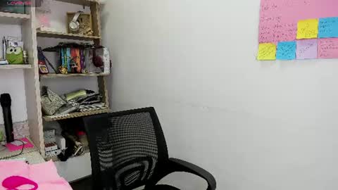 Snapshot of sweet_ailin chatting on 06-11-26, 07:01 sweet_ailin online show from 06-11-26, 07:01