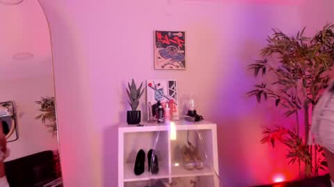 Snapshot of sweet_alexaa_ chatting on 05-11-26, 07:00 Alexa online show from 05-11-26, 07:00