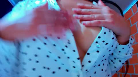 sweet and hot alaia online show from 11-27-25, 11:56