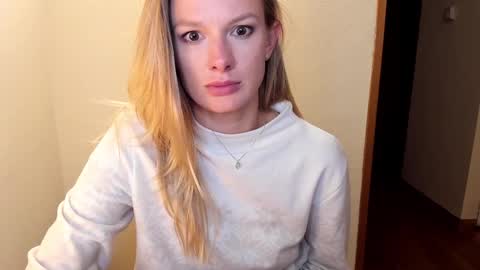 Snapshot of sweet_angel_a chatting on 10-26-25, 10:47 Ann - your sweet girl online show from 10-26-25, 10:47