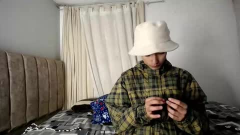 Andy online show from 11-12-25, 05:08